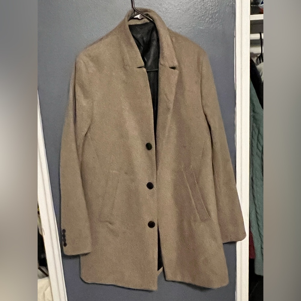 H&M Men’s Tan Overcoat (44R)